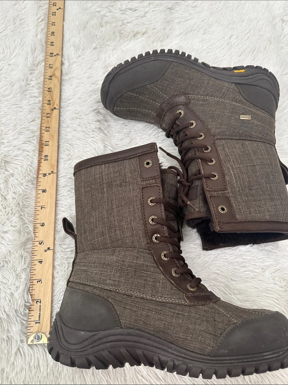 🦊 Ugg Adirondack Waterproof Winter Boots